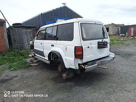 Продаю Митсубиси Педжеро 2, 2 шт. у обоих двигатель 4M40 